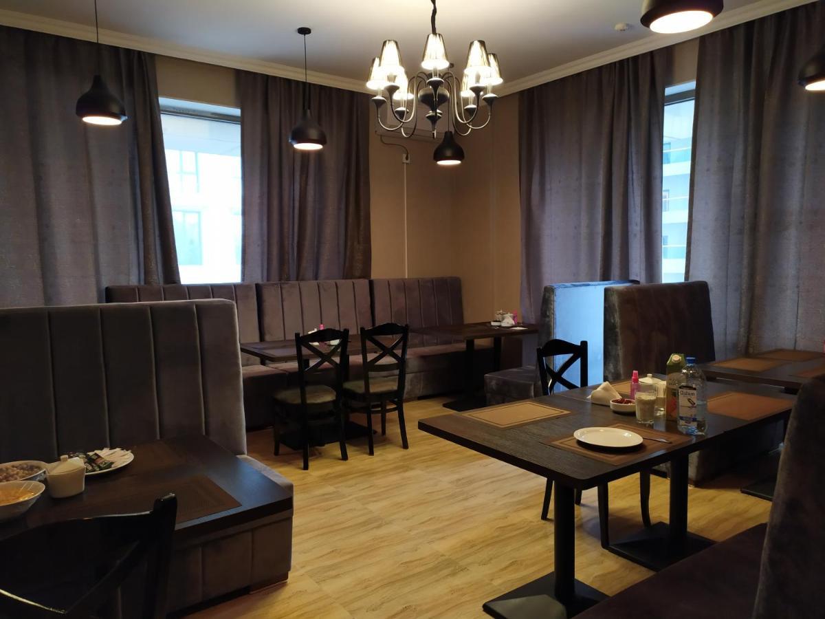 The Clocktower Hotel Baku Bagian luar foto
