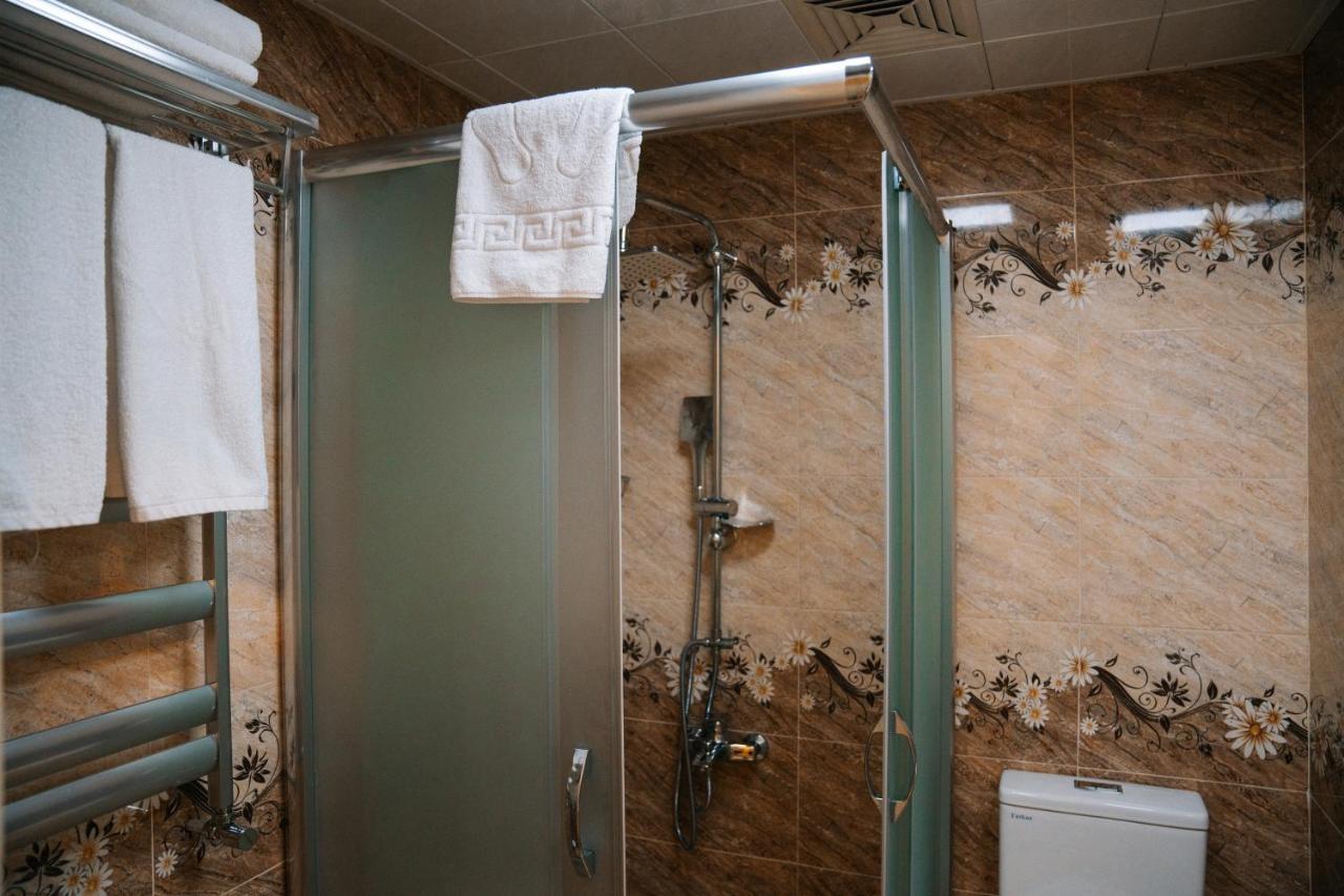 The Clocktower Hotel Baku Bagian luar foto