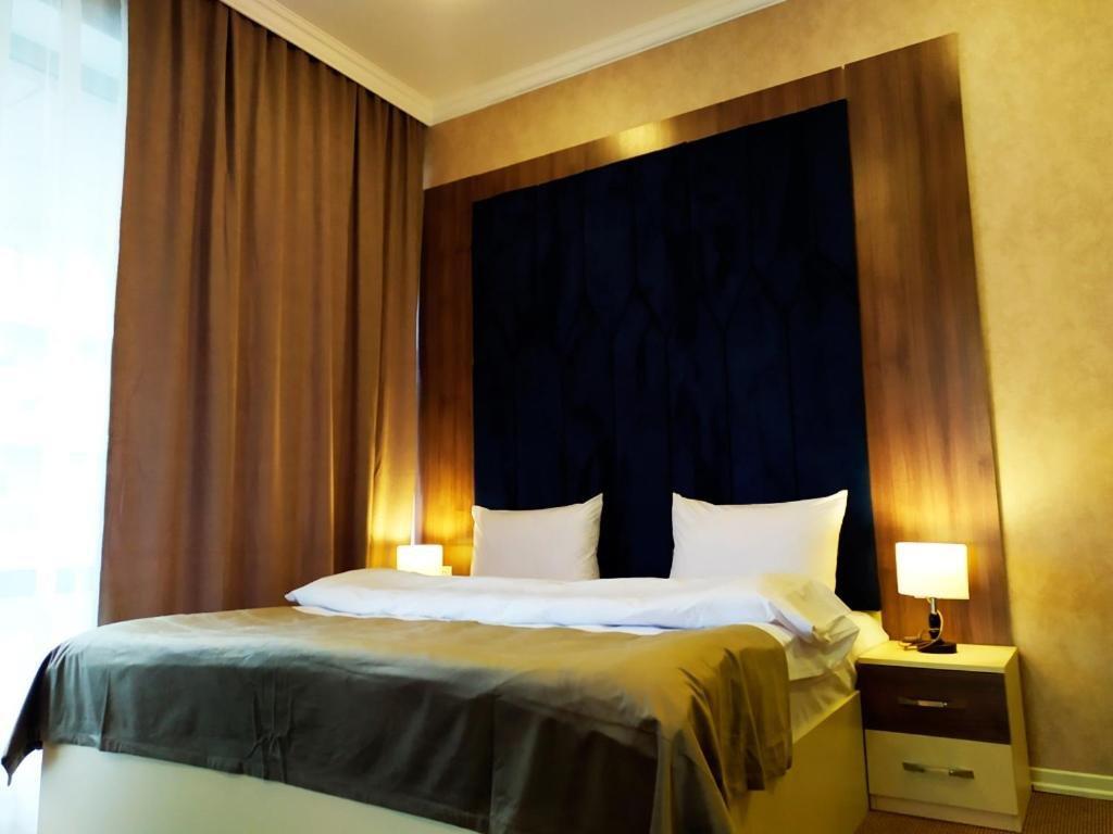 The Clocktower Hotel Baku Bagian luar foto