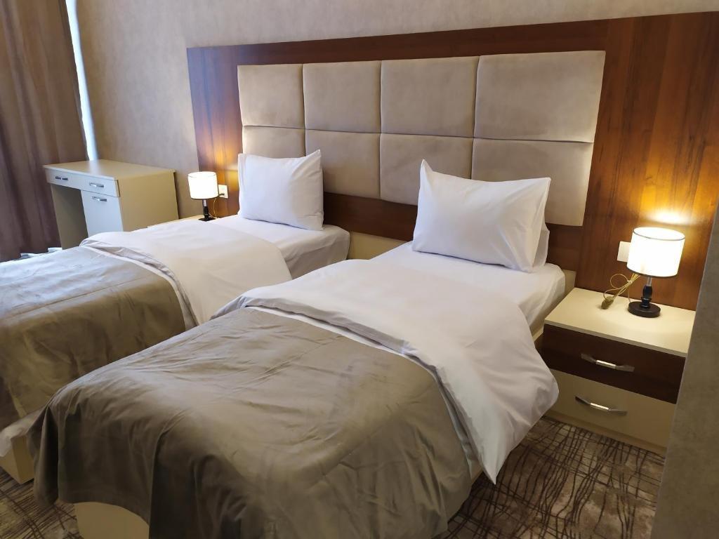 The Clocktower Hotel Baku Bagian luar foto